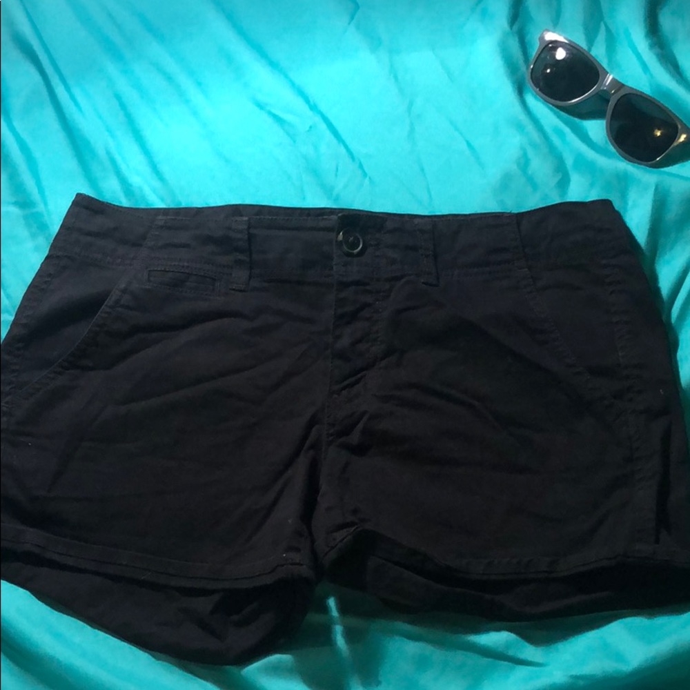 American eagle black shorts